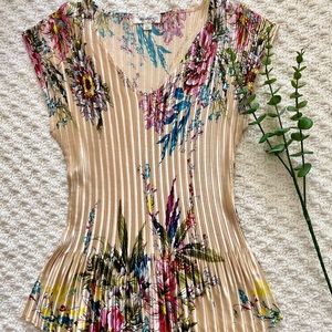 Dress Barn stretchy floral blouse